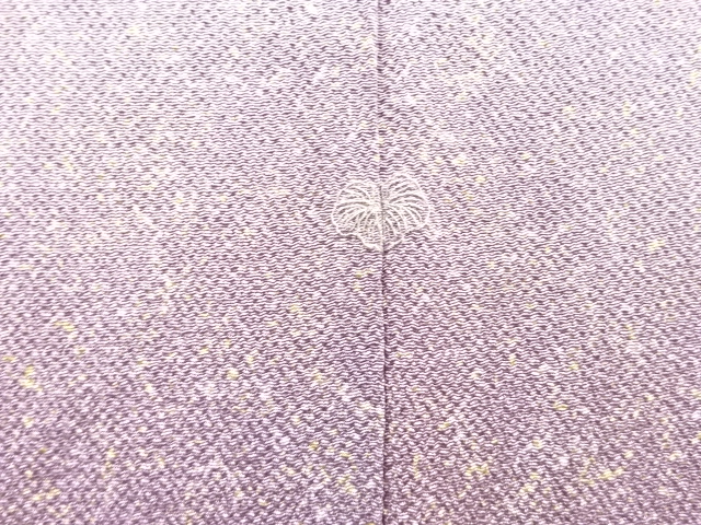  縮緬地のり散らし模様一つ紋小紋着物